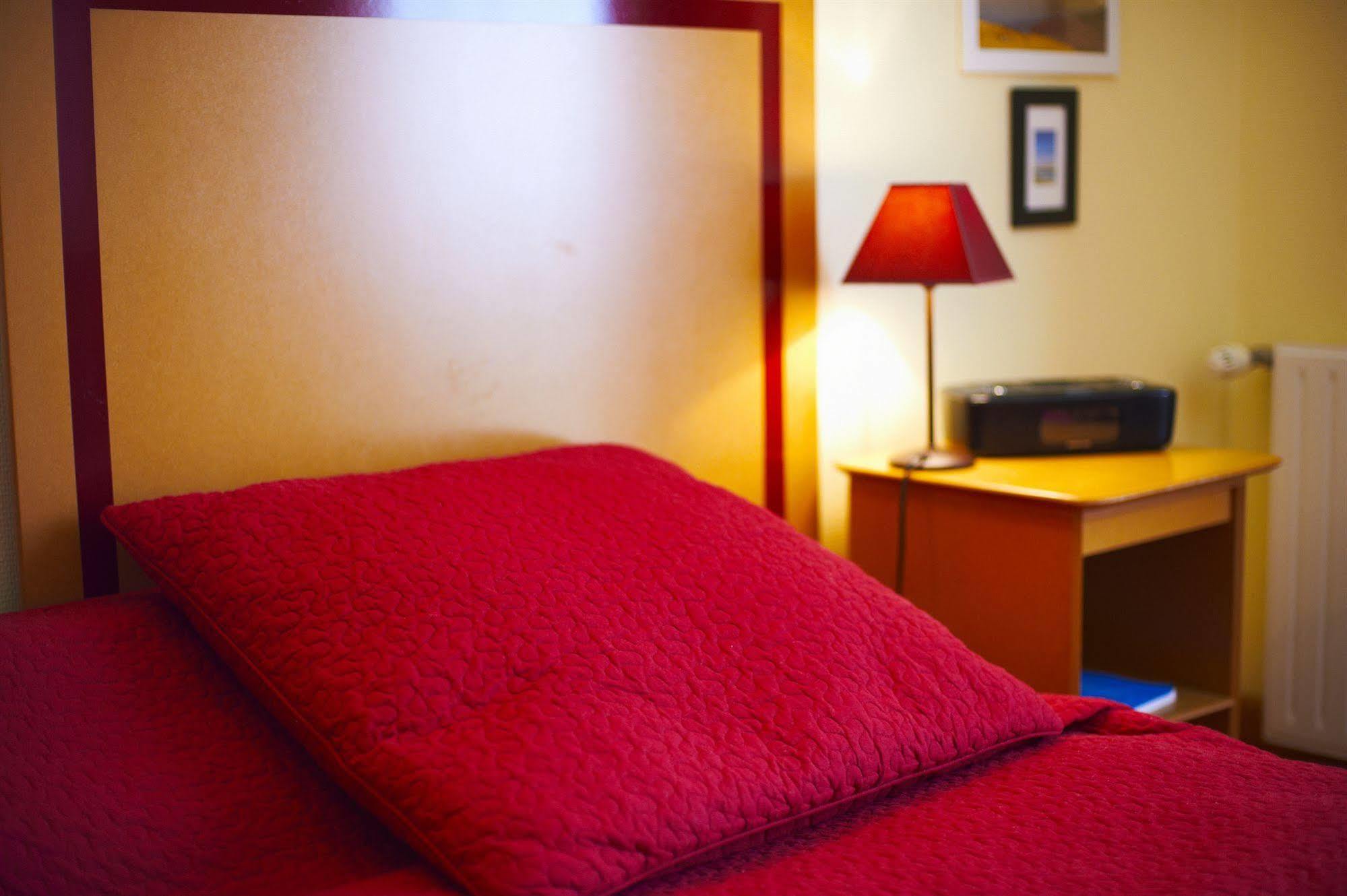 Hotel De Pen Bron 勒克鲁西克 外观 照片